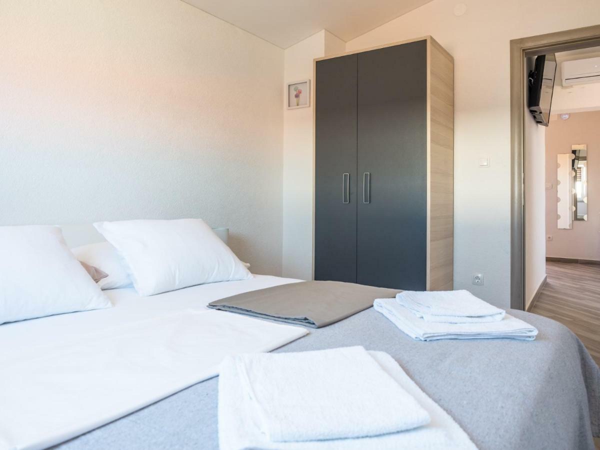 Apartment ˝Soleil˝ Вир Екстериор снимка