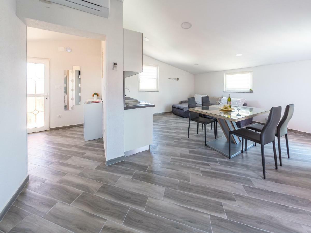 Apartment ˝Soleil˝ Вир Екстериор снимка